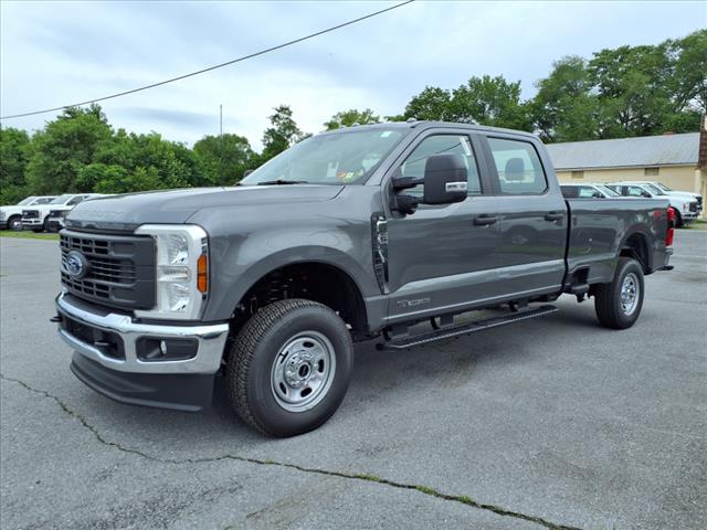 2025 Ford F-250 Super Duty XL - Photo 2
