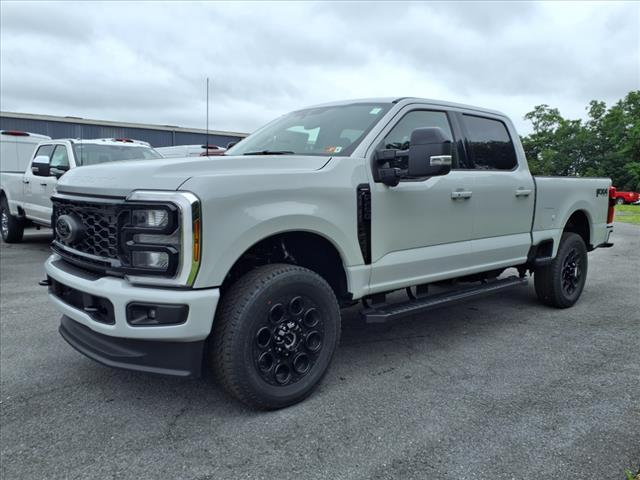 2025 Ford F-250 Super Duty Lariat - Photo 2