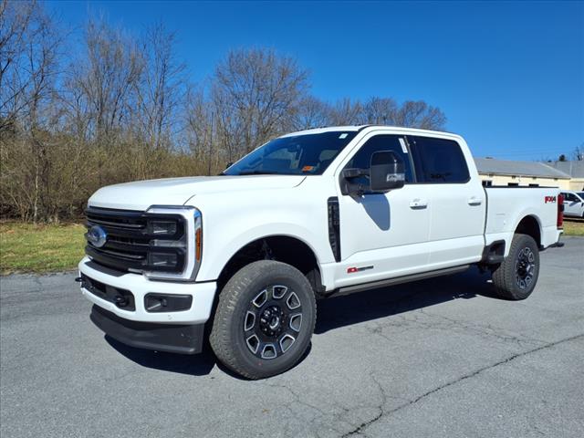 2025 Ford F-350 Super Duty Platinum - Photo 2