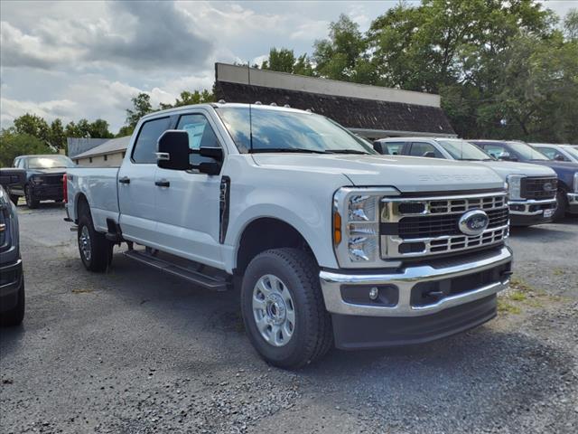 2024 Ford F-350 Super Duty XLT - Photo 2