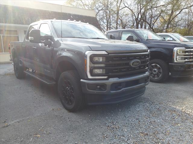 2024 Ford F-350 Super Duty Lariat - Photo 2