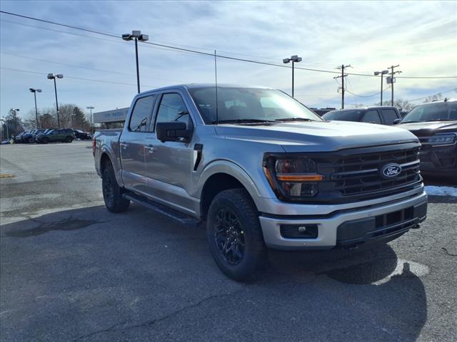 2025 Ford F-150 XLT - Photo 2