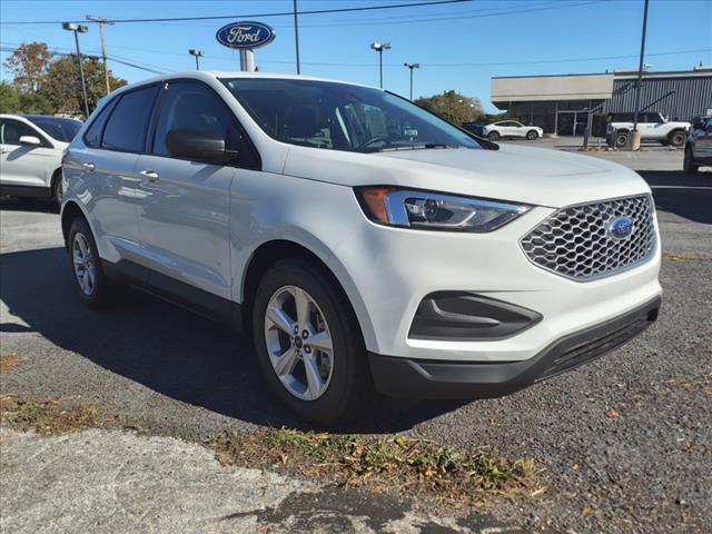 2024 Ford Edge SE - Photo 2