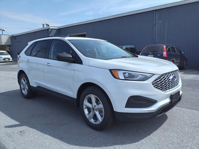 2024 Ford Edge SE - Photo 2