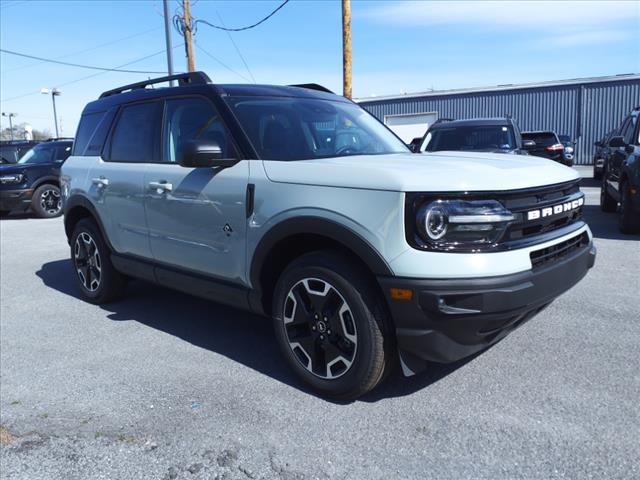 2024 Ford Bronco Sport Outer Banks - Photo 2