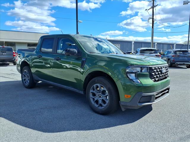 2025 Ford Maverick XLT - Photo 2