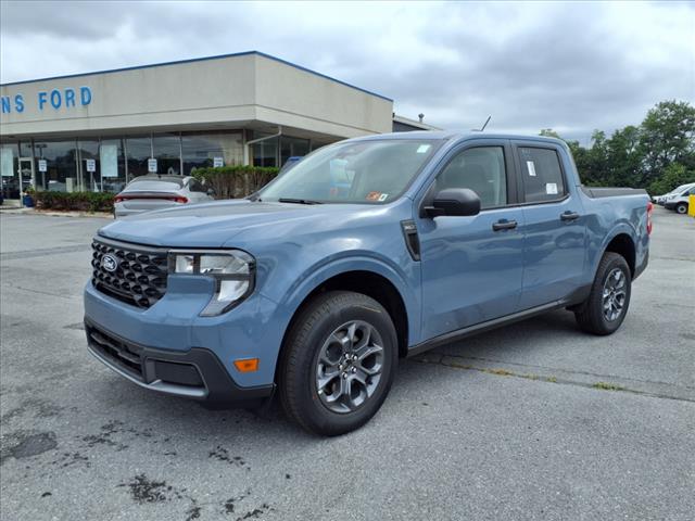 2025 Ford Maverick XLT - Photo 2