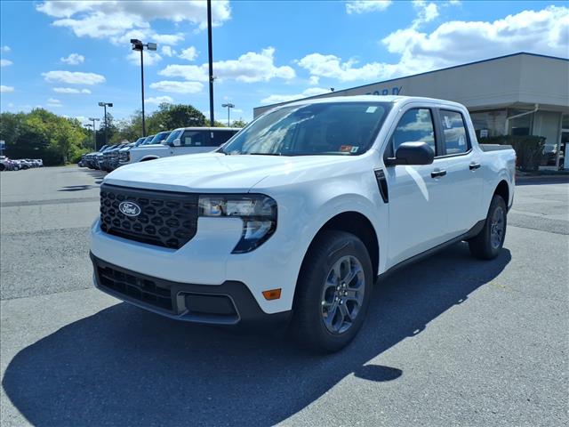 2025 Ford Maverick XLT - Photo 2