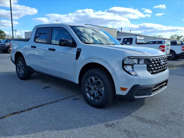 2025 Ford Maverick XLT - Photo 2