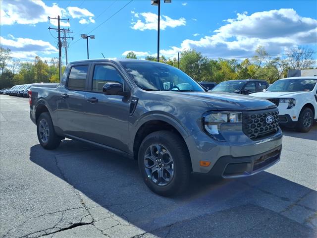 2025 Ford Maverick XLT - Photo 2