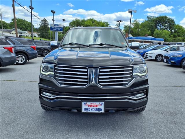 2015 Lincoln Navigator  - Photo 2