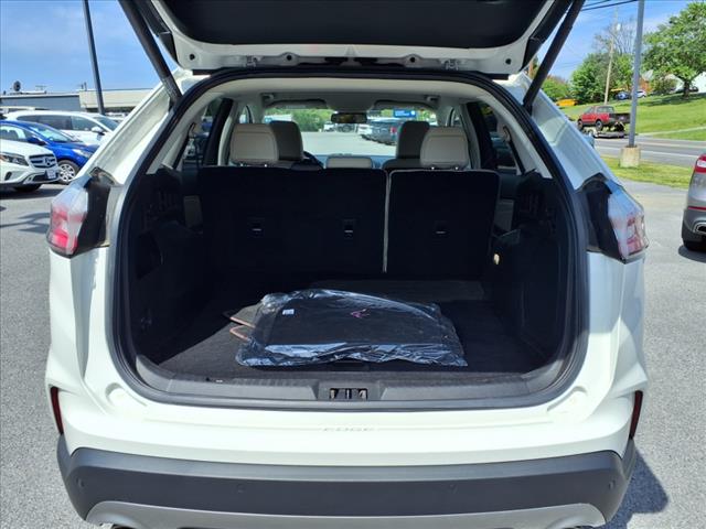 2022 Ford Edge Titanium - Photo 35