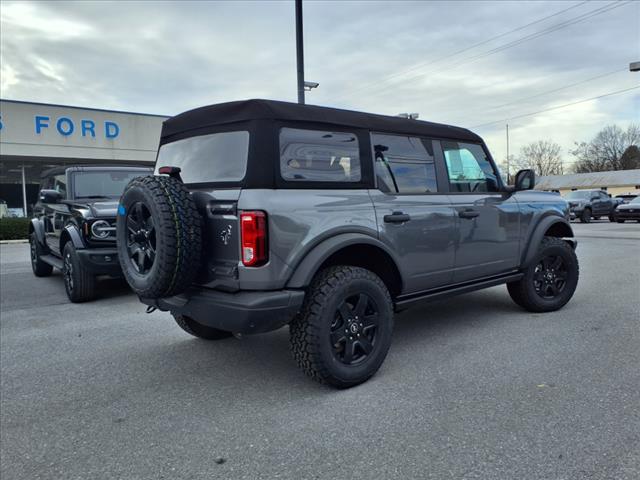 2024 Ford Bronco Black Diamond - Photo 3