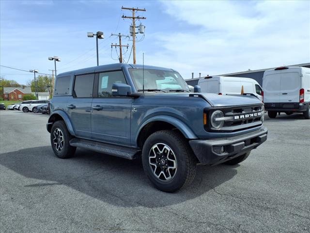 2025 Ford Bronco Outer Banks - Photo 3