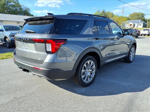2025 Ford Explorer Active - Photo 3