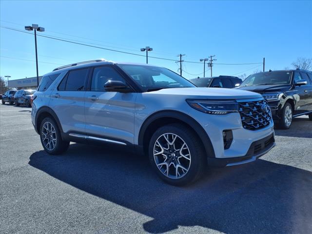 2025 Ford Explorer Platinum - Photo 3