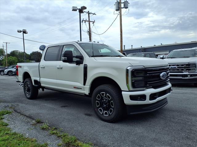 2025 Ford F-350 Super Duty Platinum - Photo 3