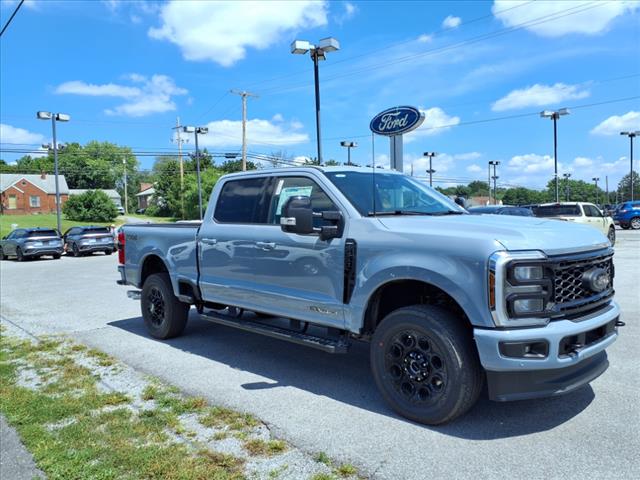 2025 Ford F-350 Super Duty XLT - Photo 3
