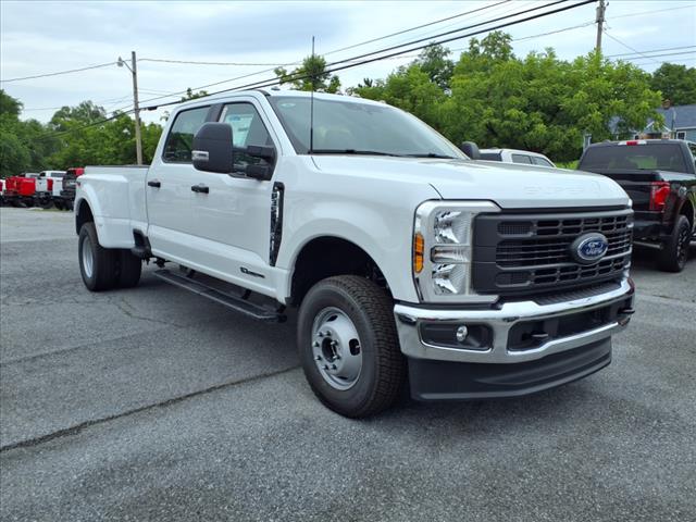 2025 Ford F-350 Super Duty XL - Photo 3