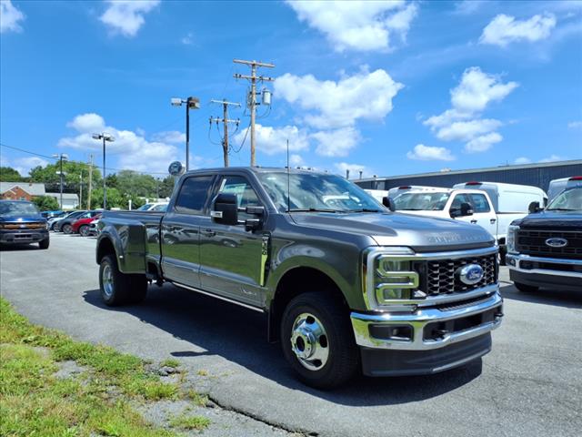 2025 Ford F-350 Super Duty Lariat - Photo 3