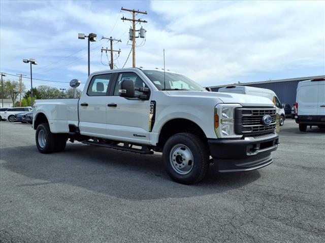 2025 Ford F-350 Super Duty XL - Photo 3