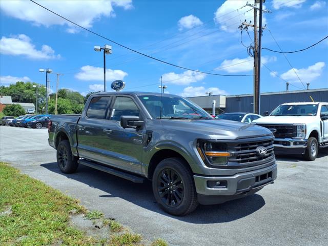 2025 Ford F-150 XLT - Photo 3