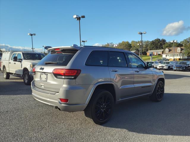 2020 Jeep Grand Cherokee Altitude - Photo 4