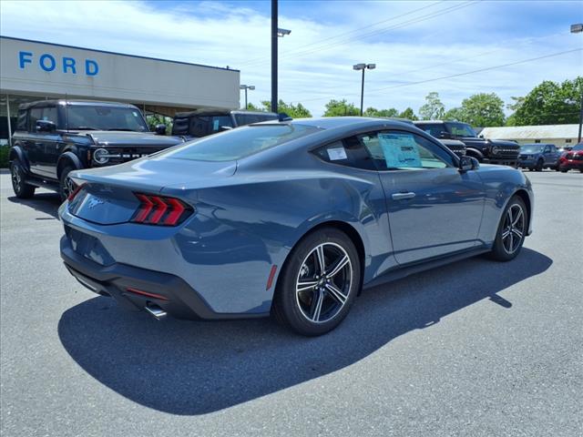 2025 Ford Mustang EcoBoost - Photo 4