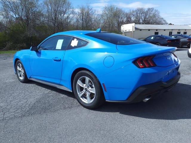 2024 Ford Mustang EcoBoost - Photo 4