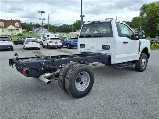 2023 Ford F-350 Super Duty XL - Photo 4