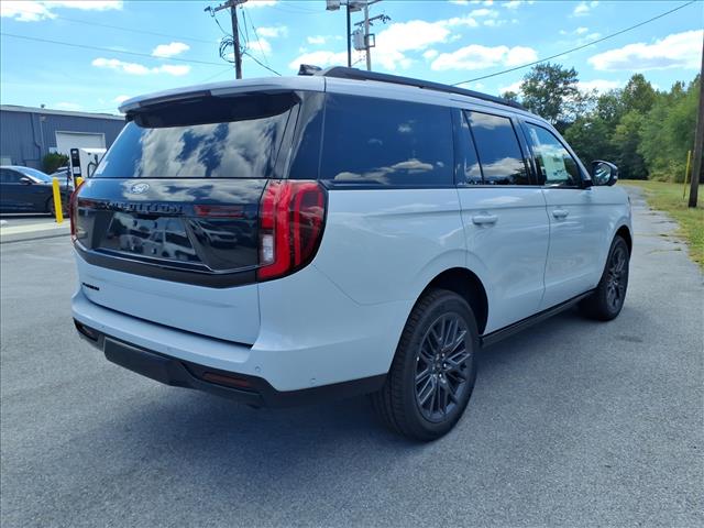 2025 Ford Expedition Platinum - Photo 4