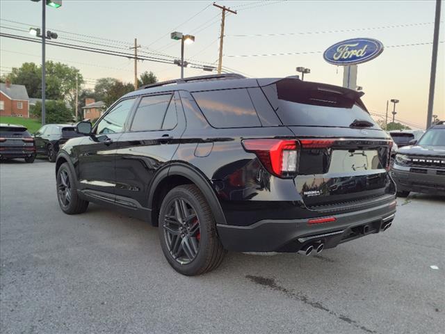 2025 Ford Explorer ST - Photo 4