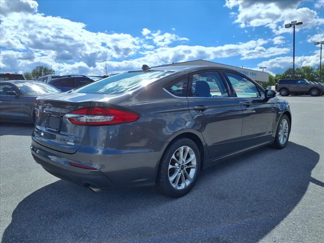 2019 Ford Fusion SE - Photo 4