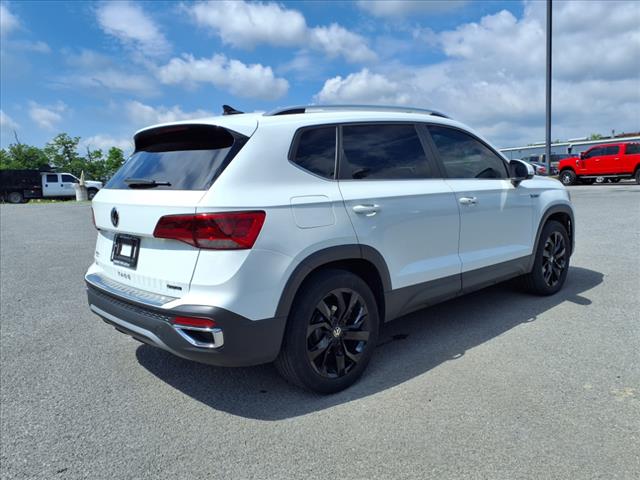 2023 Volkswagen Taos SE 4Motion - Photo 4