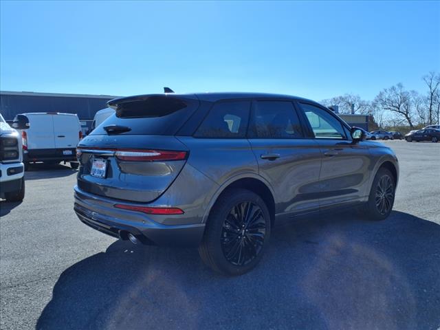 2025 Lincoln Corsair Premiere - Photo 4