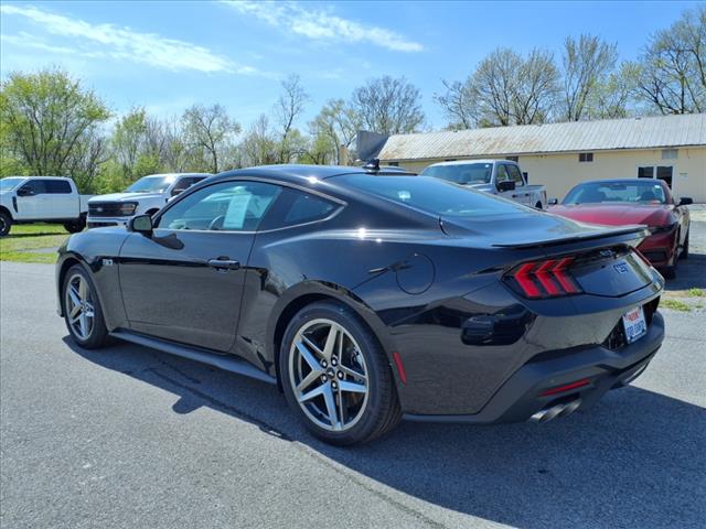 2025 Ford Mustang GT - Photo 5