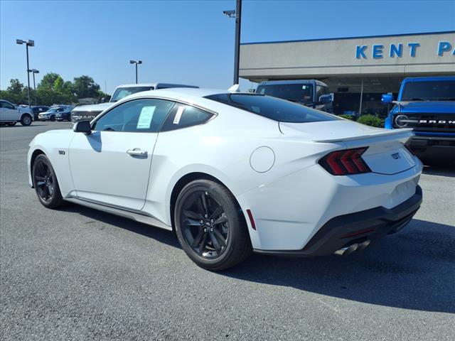 2025 Ford Mustang GT - Photo 5