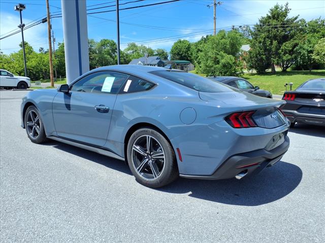 2025 Ford Mustang EcoBoost - Photo 5