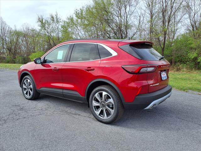 2025 Ford Escape Platinum - Photo 5