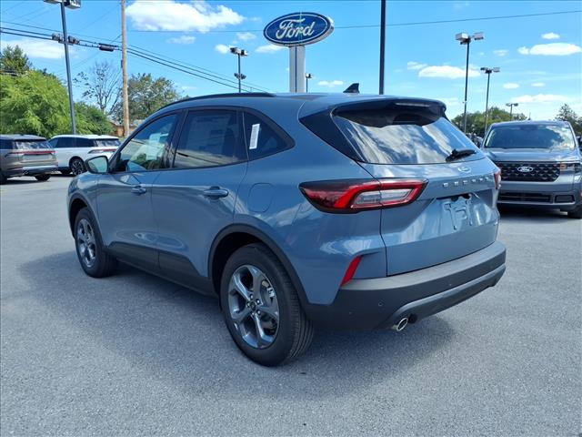 2025 Ford Escape ST-Line - Photo 5