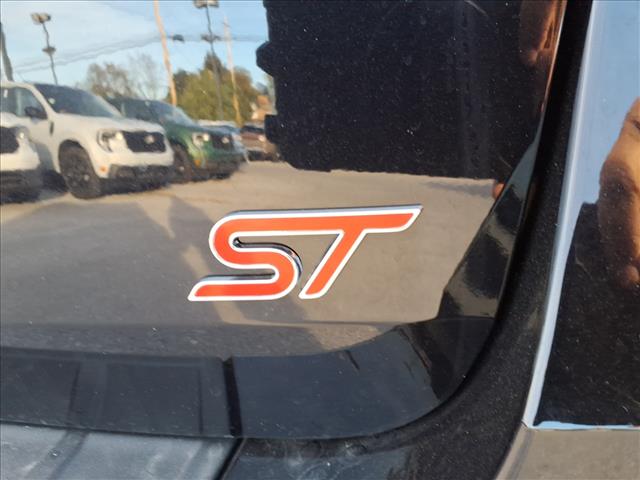 2025 Ford Explorer ST - Photo 5