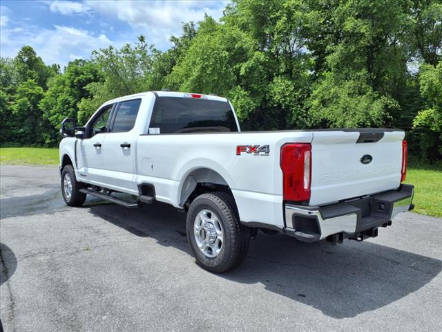 2025 Ford F-350 Super Duty XLT - Photo 5