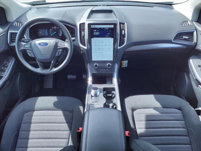 2024 Ford Edge SE - Photo 5