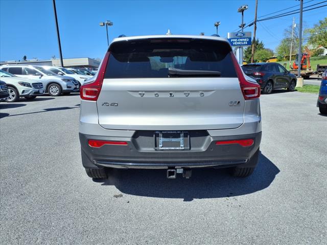 2023 Volvo XC40 B5 Plus Dark Theme - Photo 5