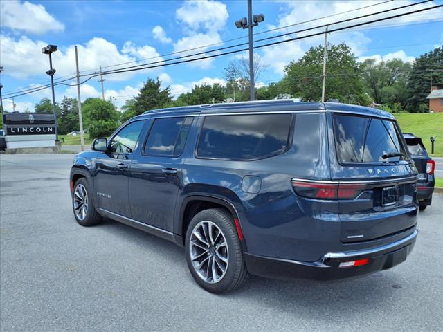 2023 Jeep Wagoneer L Series III - Photo 6