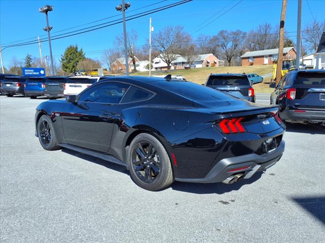 2024 Ford Mustang GT - Photo 6