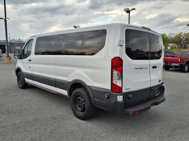 2015 Ford Transit 350 XL - Photo 6