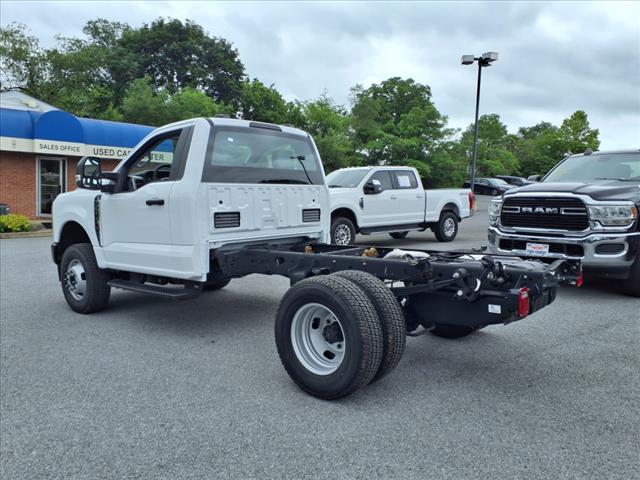 2023 Ford F-350 Super Duty XL - Photo 6