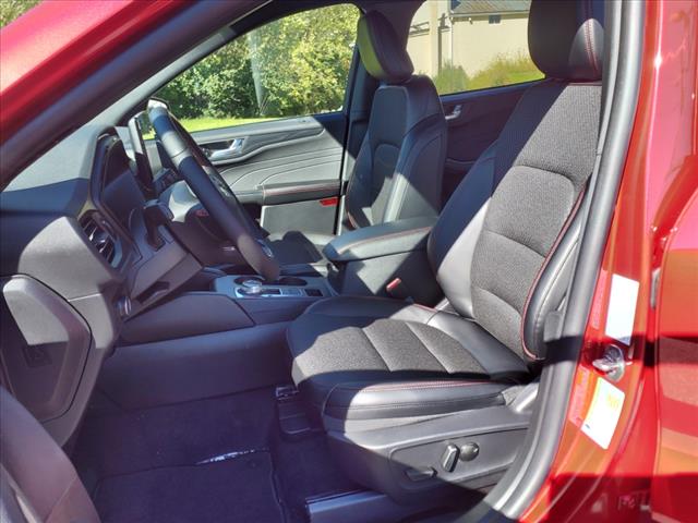 2024 Ford Escape ST-Line - Photo 6