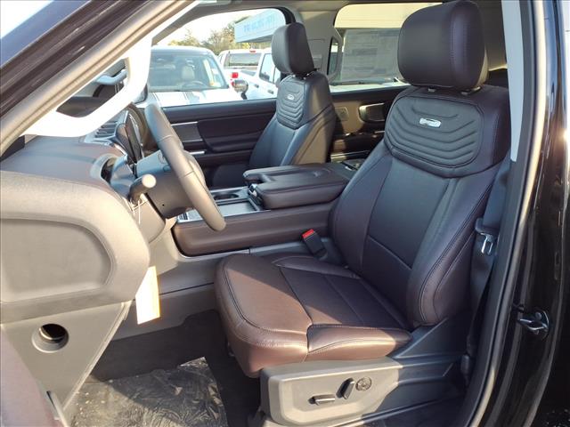 2025 Ford Expedition Platinum - Photo 6